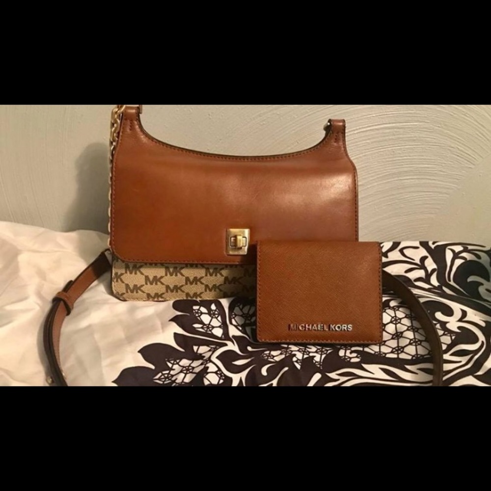 Micheal Kors Purse.